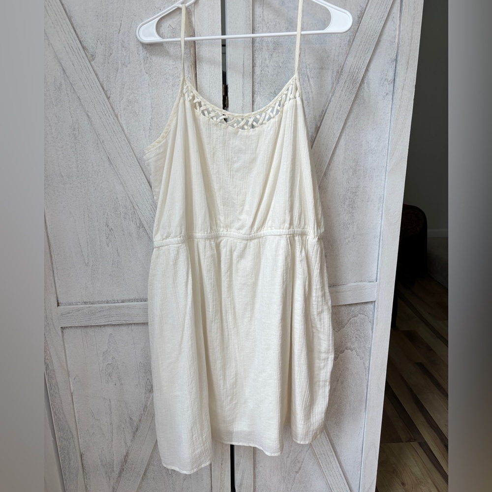 Old Navy Strappy Creme Dress Women’s XL Lined Adjustable Strap